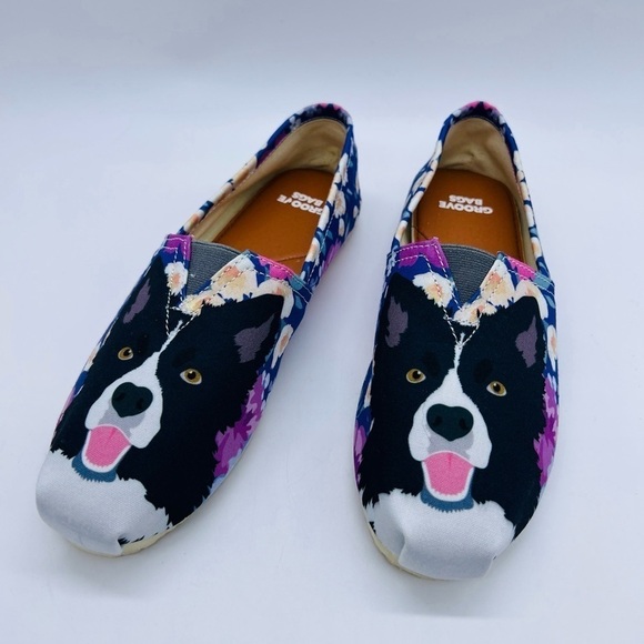 GROVE BAGS WOMENS FLAT SLIP ON SHOES WITH DOG/FLORAL DESIGN SIZE 7 NWOT - Picture 1 of 9